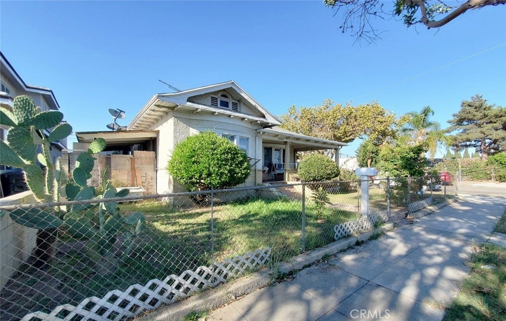 1401 W 3rd Street, Santa Ana