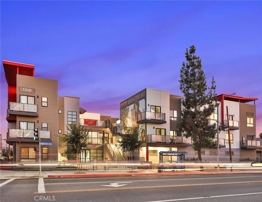 Photo of Listing #CV25216135