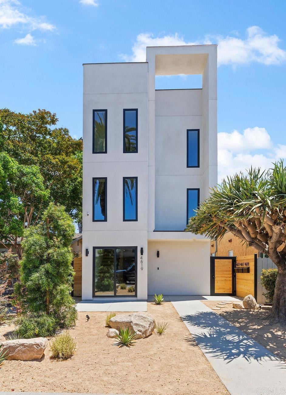 Photo of Listing #PTP2507053