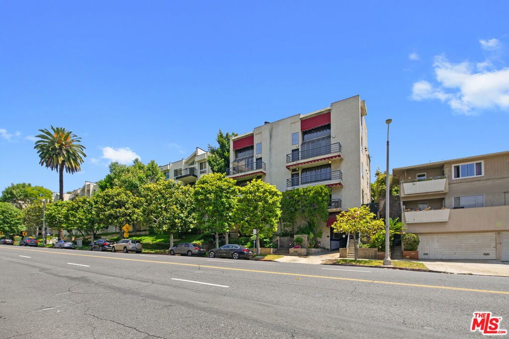 Photo of Listing #25591365