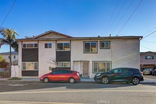 2122 E 10th Street, Long Beach
