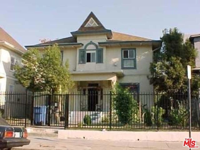 1046 S Westlake Avenue, Los Angeles