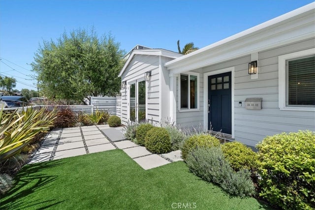 1430 Bonnie Brae, Hermosa Beach.