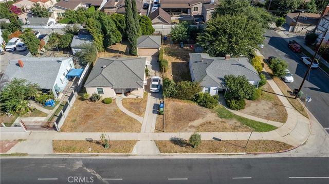 14005 Victory Boulevard, Van Nuys