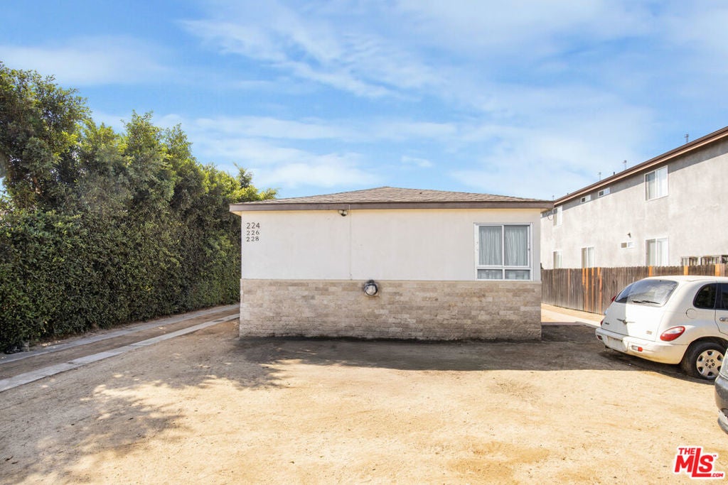 Photo of Listing #25596833