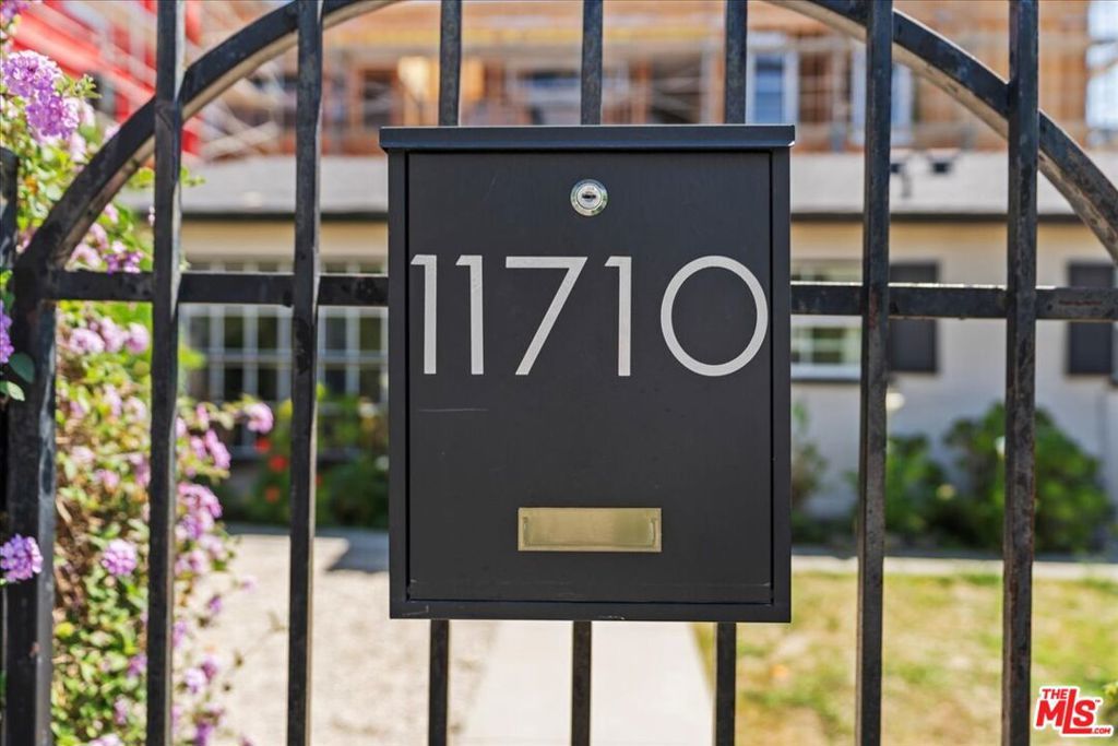 Photo of Listing #25598781