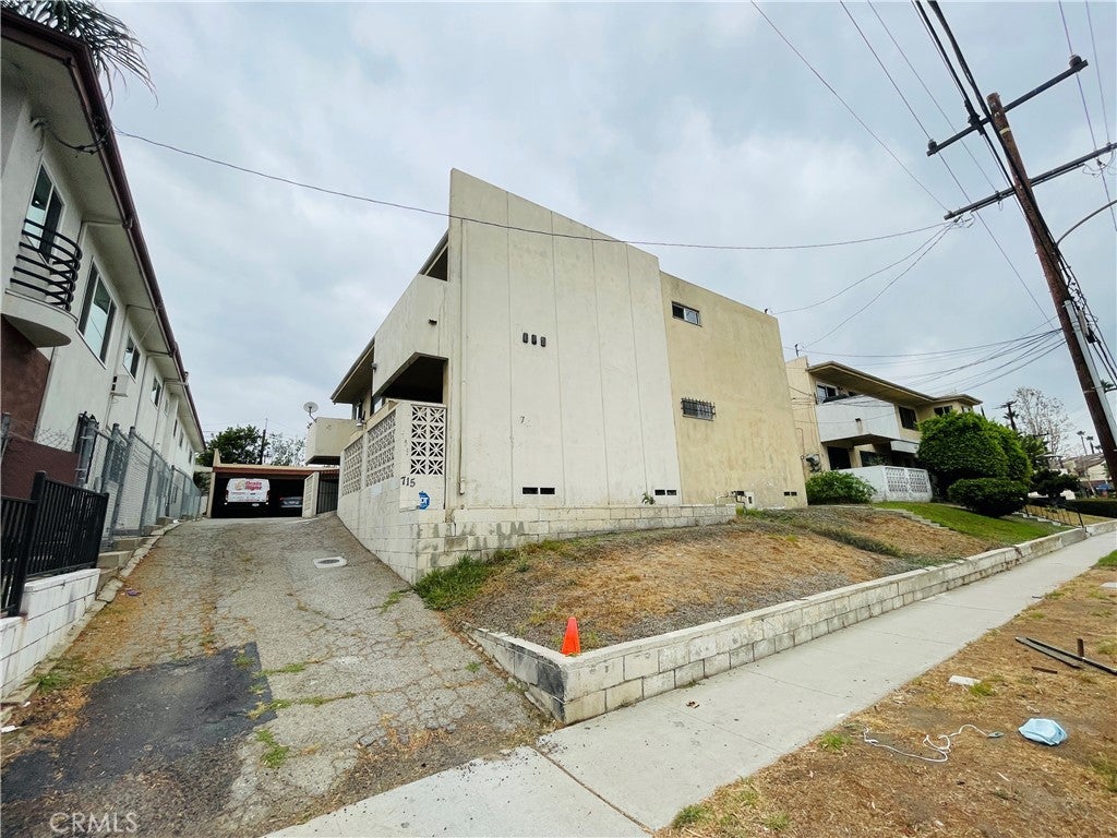 Photo of Listing #SR25228795