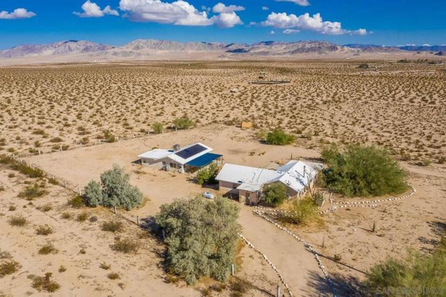 69886 Warren Ln, 29 Palms