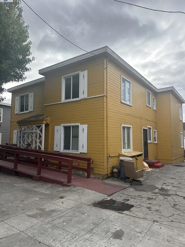 5651 Telegraph, Oakland