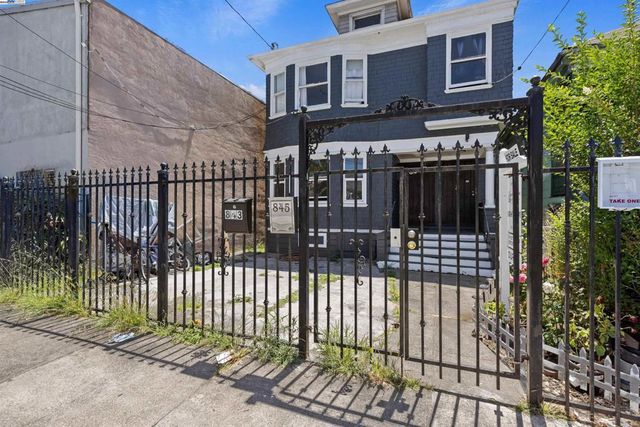 845 Isabella Street, Oakland