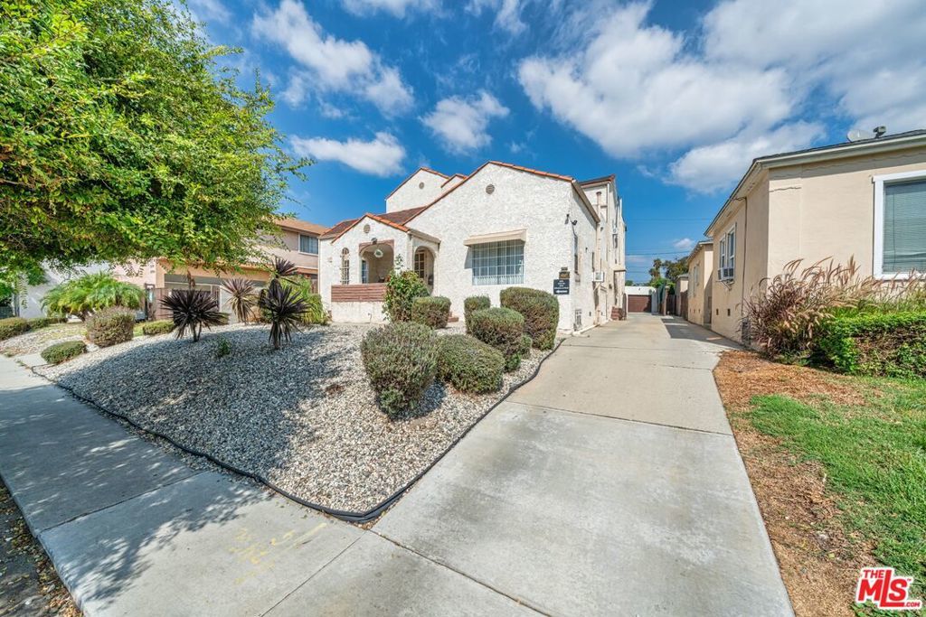 Photo of Listing #25605341