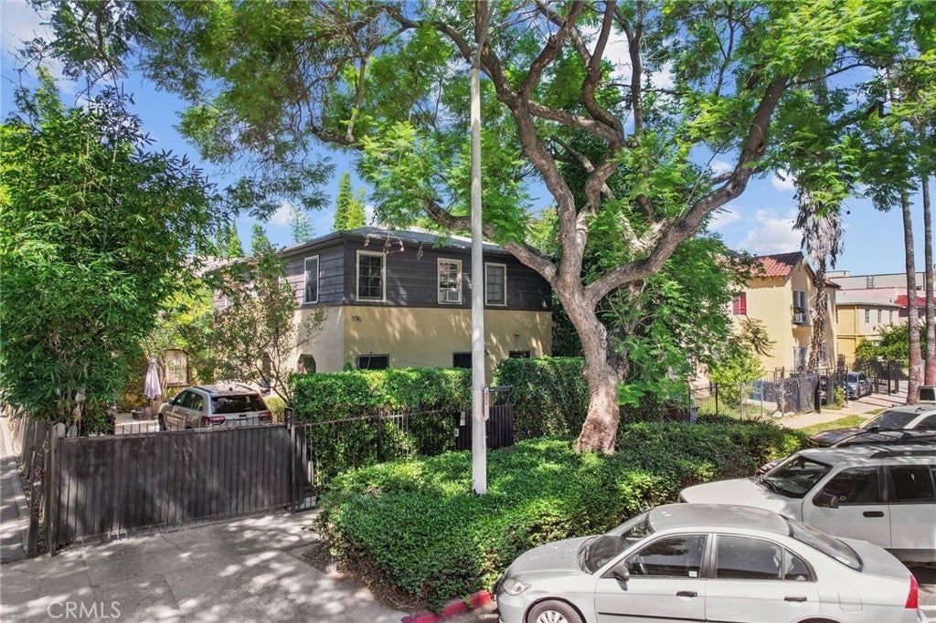 Photo of Listing #SB25239243