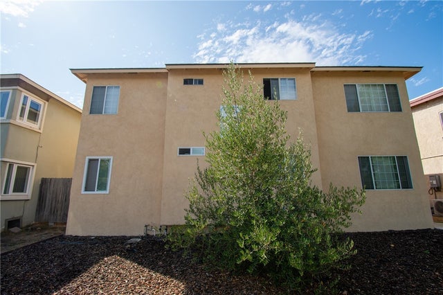 906 E Imperial, El Segundo