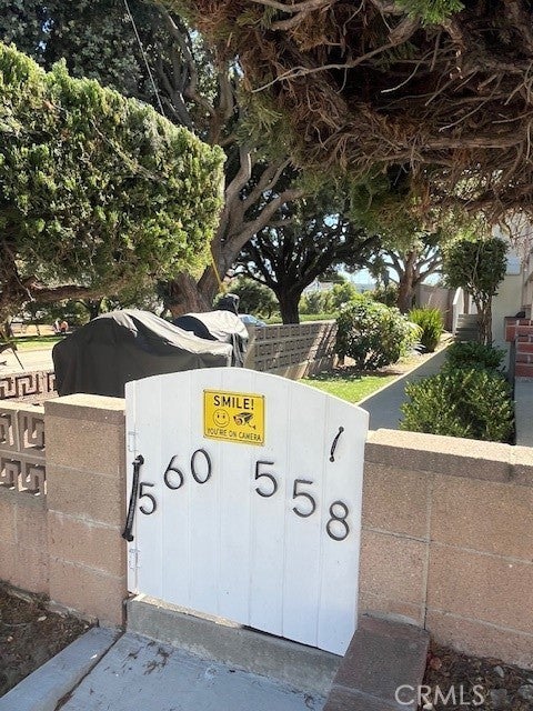 558 8th Street, Hermosa Beach.