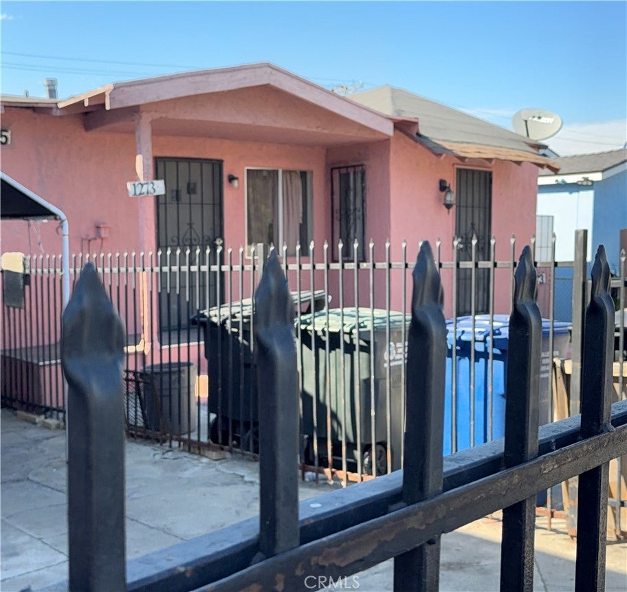 1273 Alma, Los Angeles