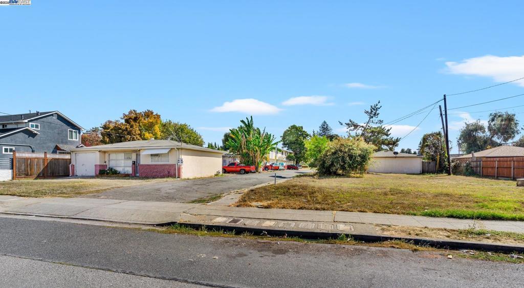 Photo of Listing #41115561