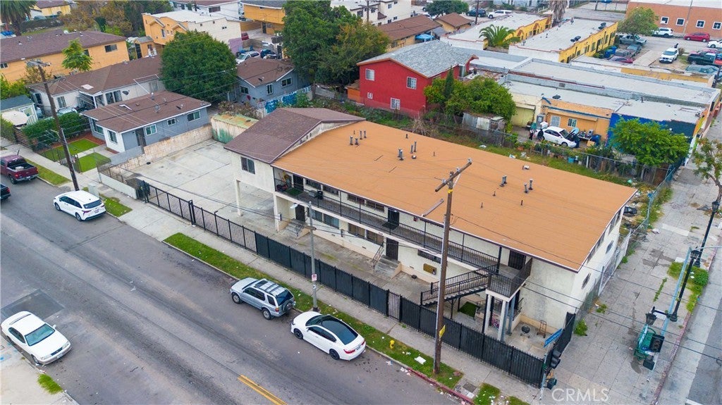 Photo of Listing #DW25246676