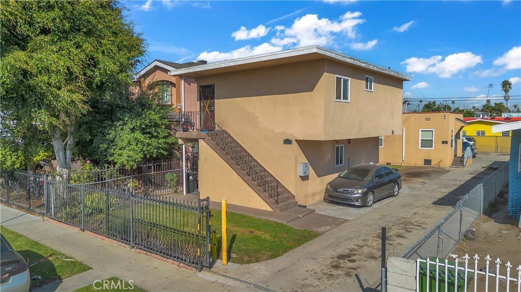 141 83rd, Los Angeles