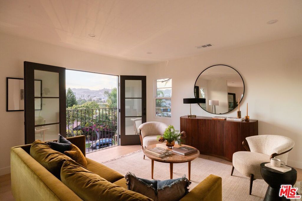 Photo of Listing #25612093