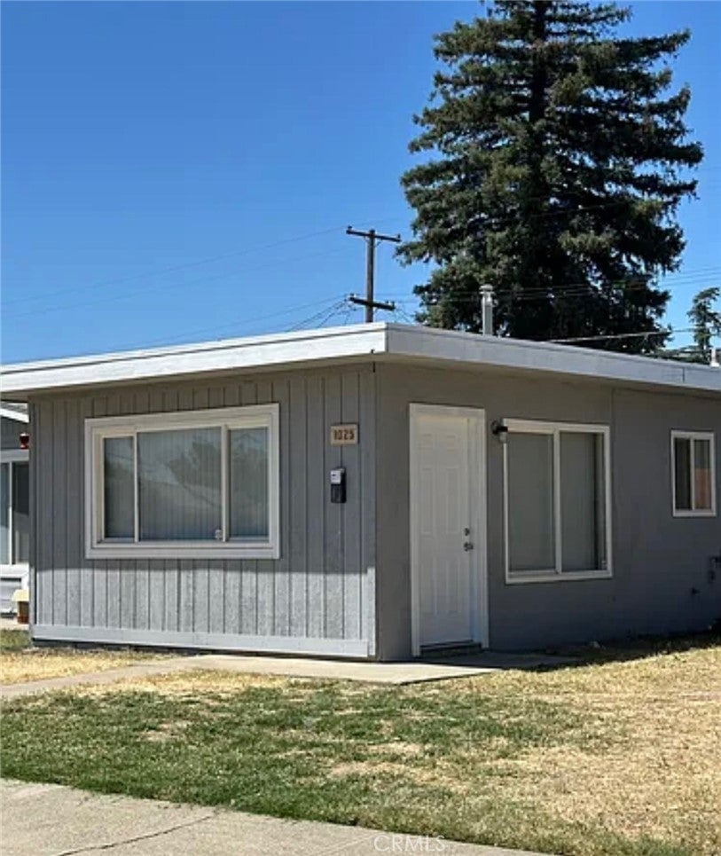 1037 Santa Fe, Merced