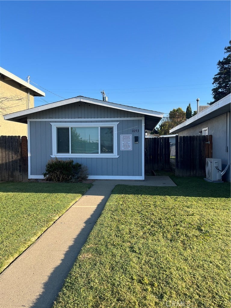 1045 Santa Fe, Merced