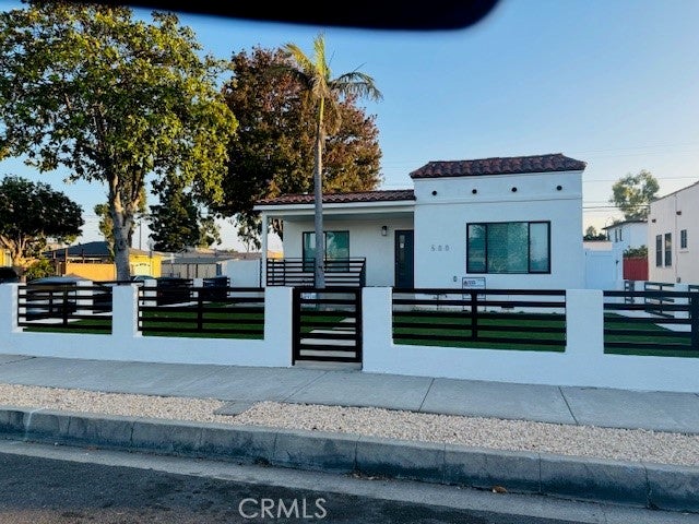 500 Buckthorn Street, Inglewood