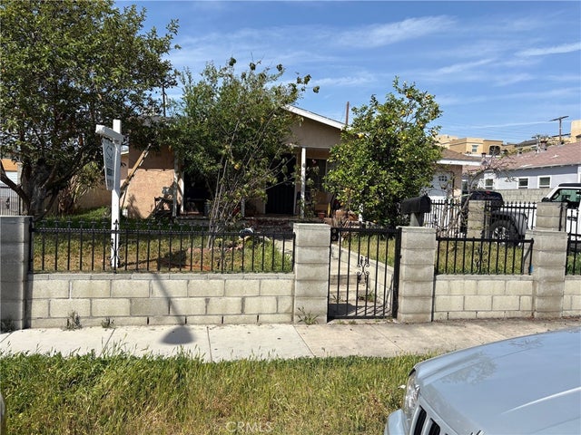 4425 E 57th, Maywood