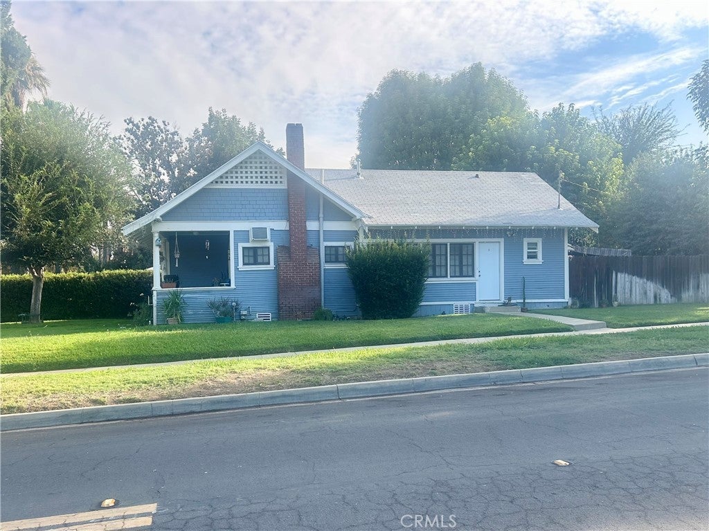 4096 Pine, Riverside