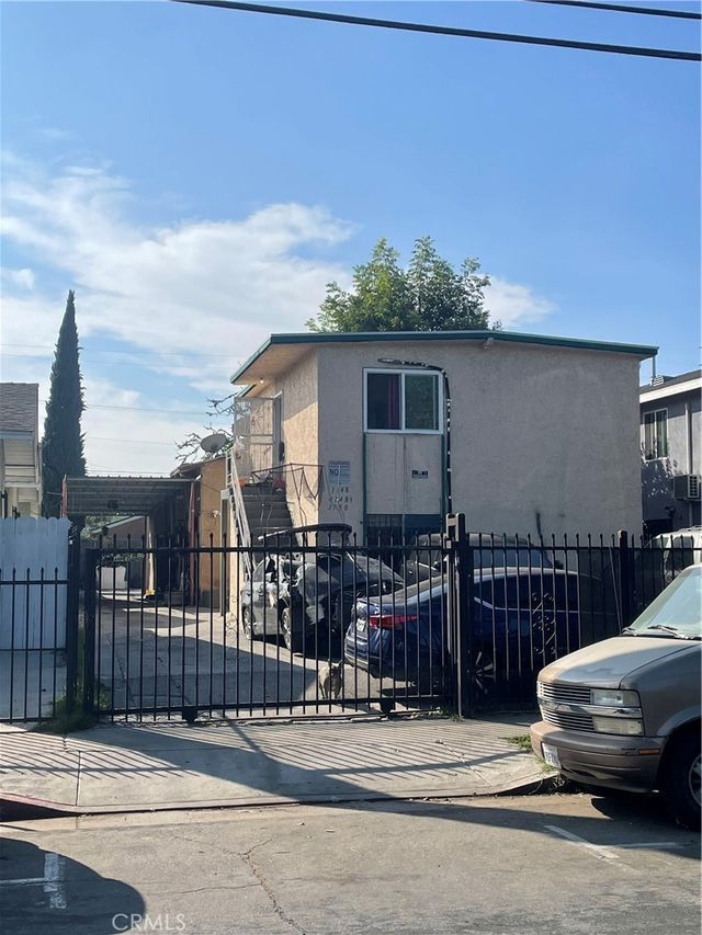 1150 E 51st, Los Angeles
