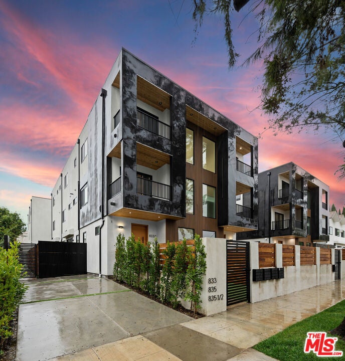 Photo of Listing #25613081