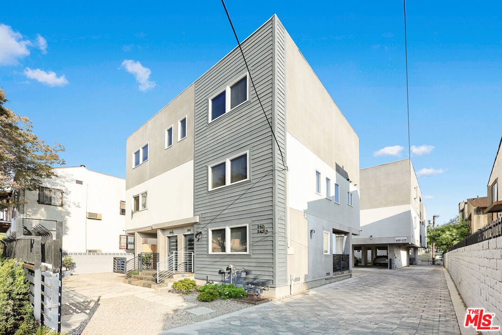 Photo of Listing #25614359