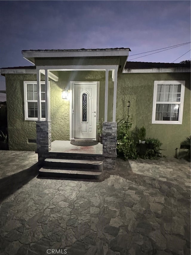 12716 Cookacre Avenue, Lynwood