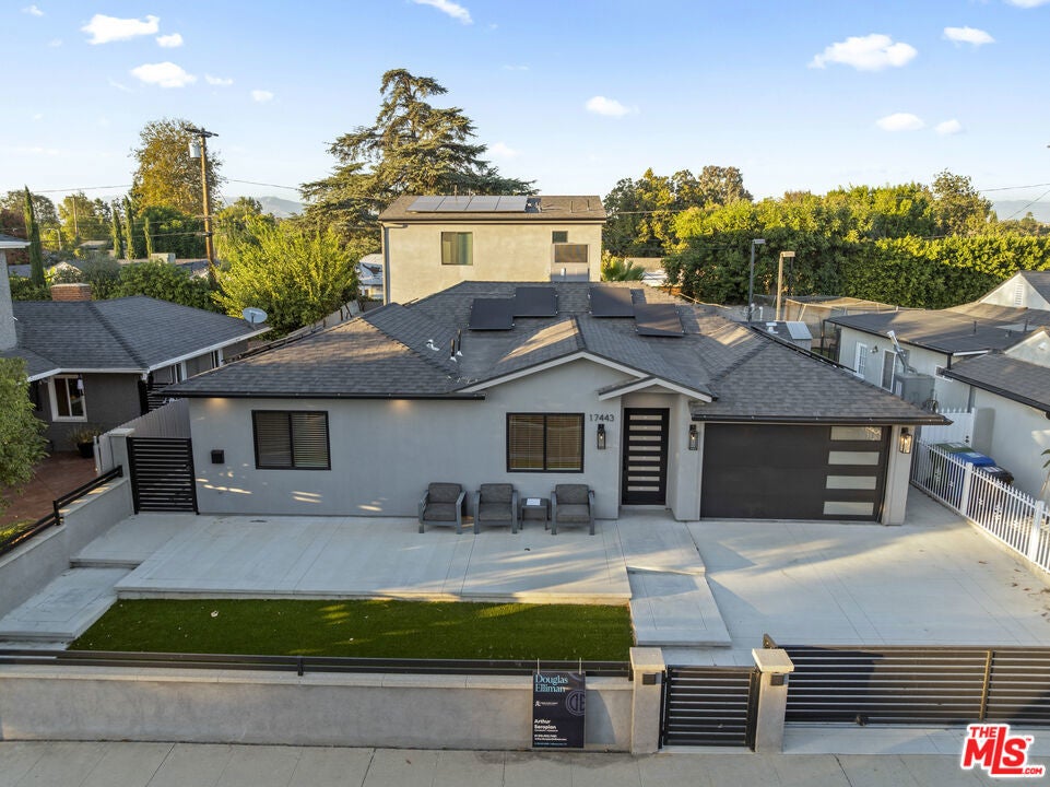 Photo of Listing #25615393