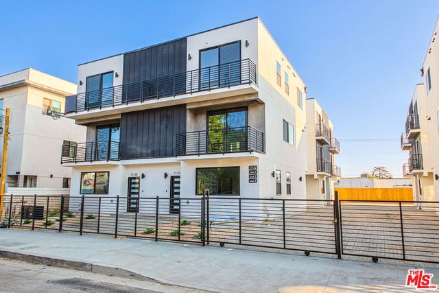 11732 Gilmore Street, North Hollywood