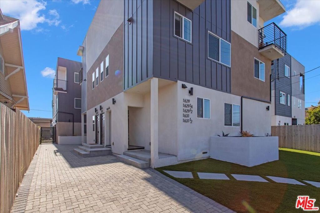 Photo of Listing #25615449