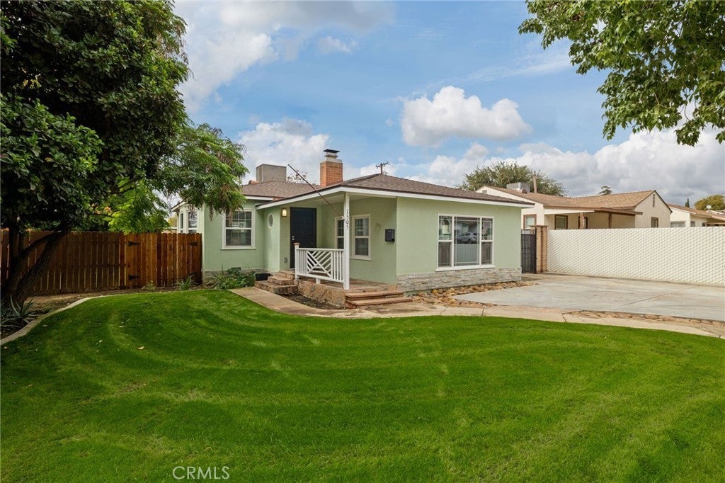 Photo of Listing #PI25256426