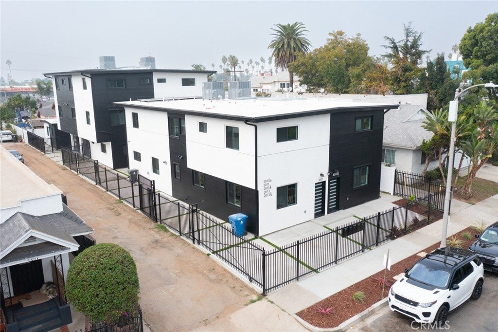 Photo of Listing #OC25255700