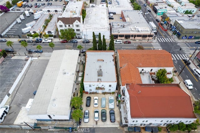 1309 N Edgemont, Los Angeles