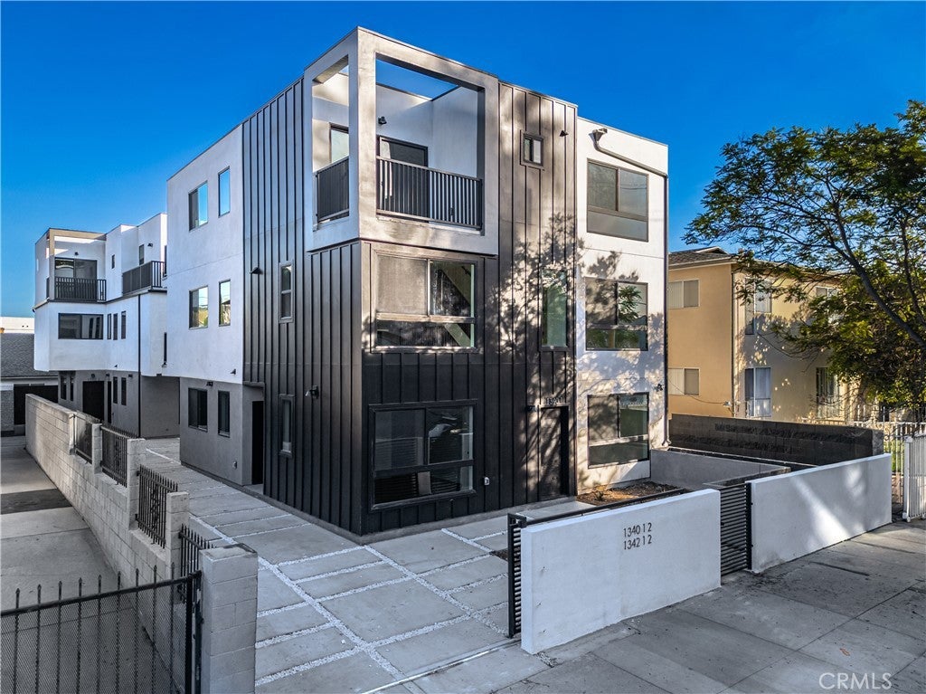 Photo of Listing #MB25261157