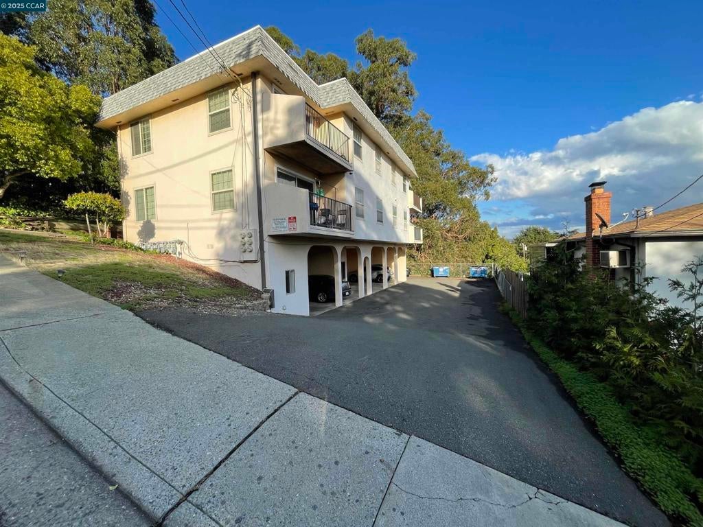 Photo of Listing #41117578