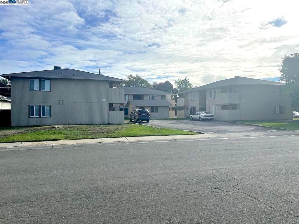 Photo of Listing #41117636