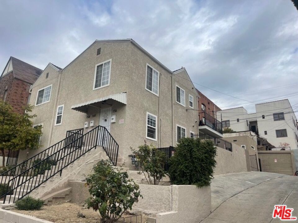 Photo of Listing #25619933