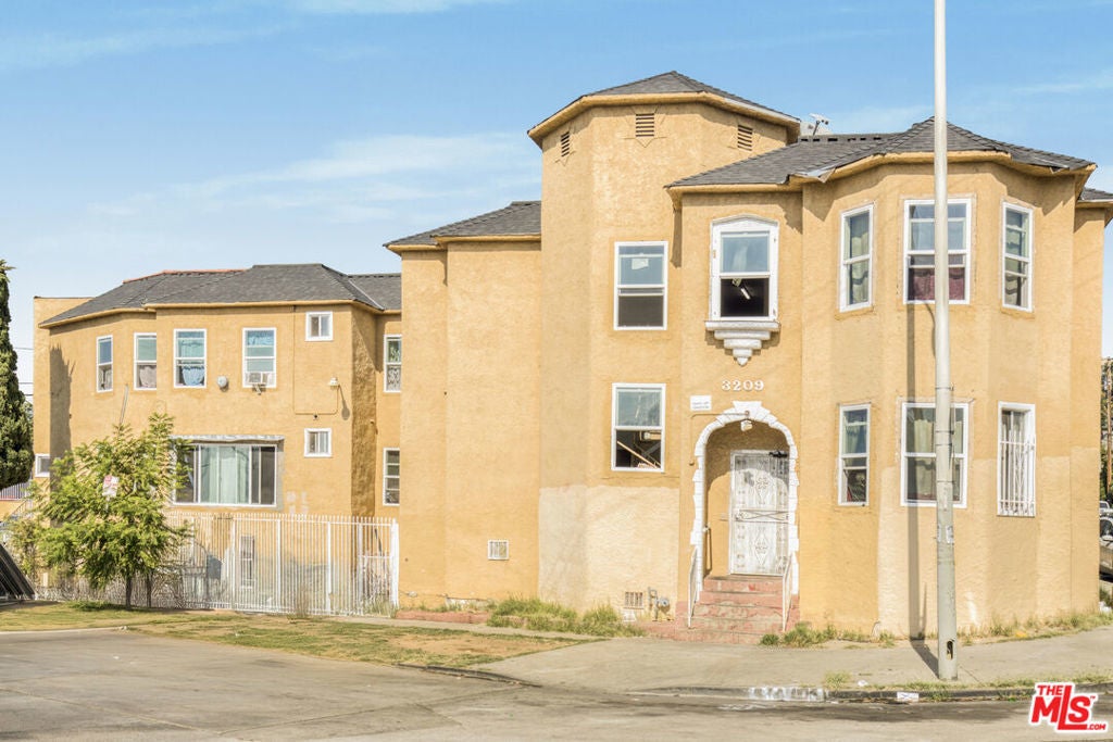 Photo of Listing #25620323