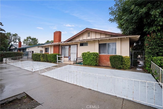 22855 Vanowen, West Hills