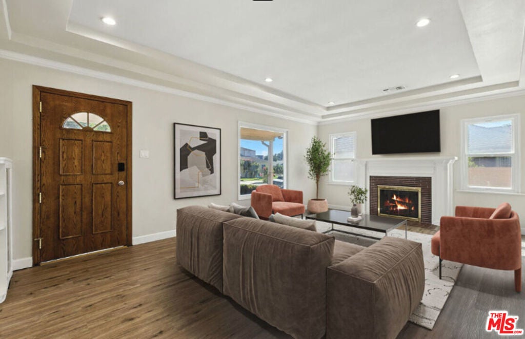 Photo of Listing #25623291