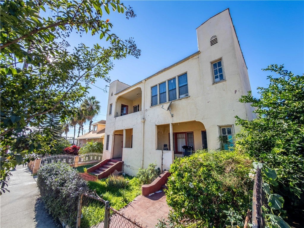 Photo of Listing #PV25266319