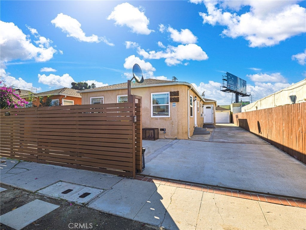 Photo of Listing #SB25265827