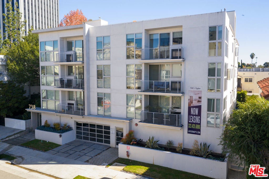 Photo of Listing #25625637