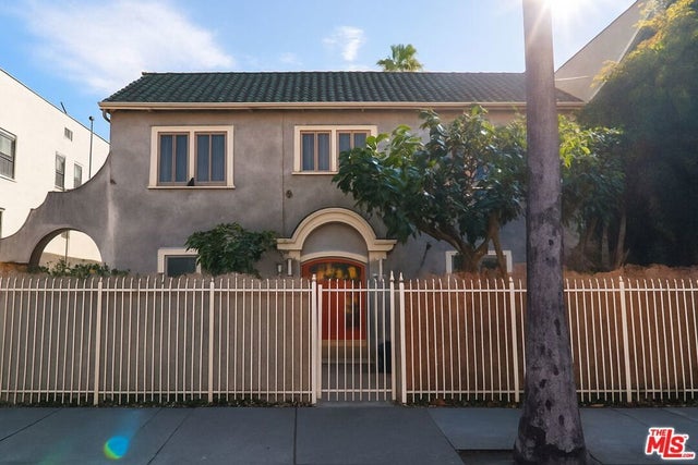 7360 Hollywood Boulevard, Los Angeles