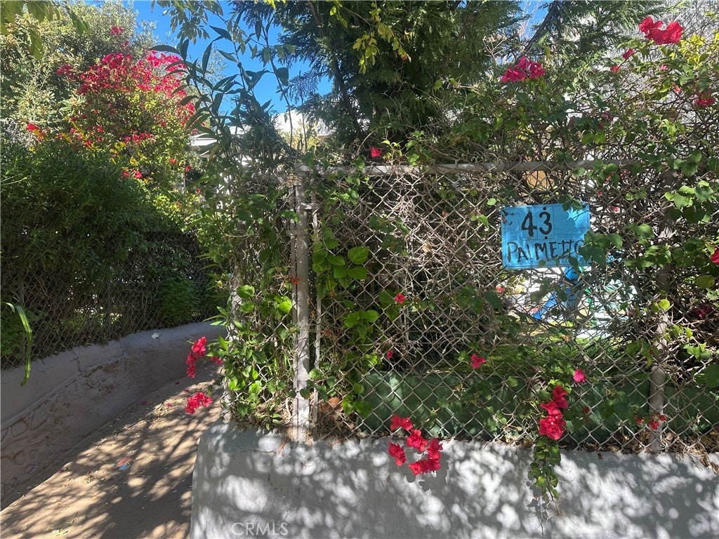 Photo of Listing #DW25272765